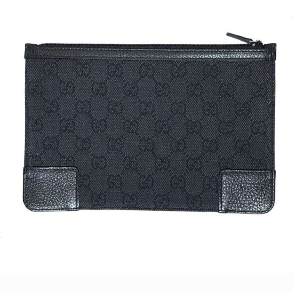 Authentic Gucci Black GG Supreme Zip Purse Pouch with Leather Corners